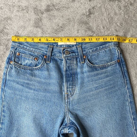 Levi's Premium Wedgie Button Fly Jeans Size 28 - Picture 13 of 13